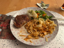 Lade das Bild in den Galerie-Viewer, Brot Linguini aus gerettetem Brot 300 gr